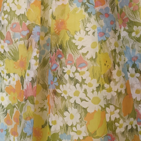 Vintage, floral, long sleeved, maxi dress with ruffle and bow details - Picture 3 of 13